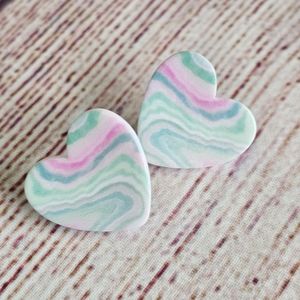 New Multi Color Heart Shape Acrylic Stud Earrings
